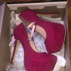 Fuchsia heels
